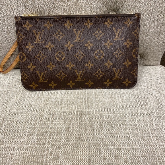 Louis Vuitton pouchette - Picture 4 of 5